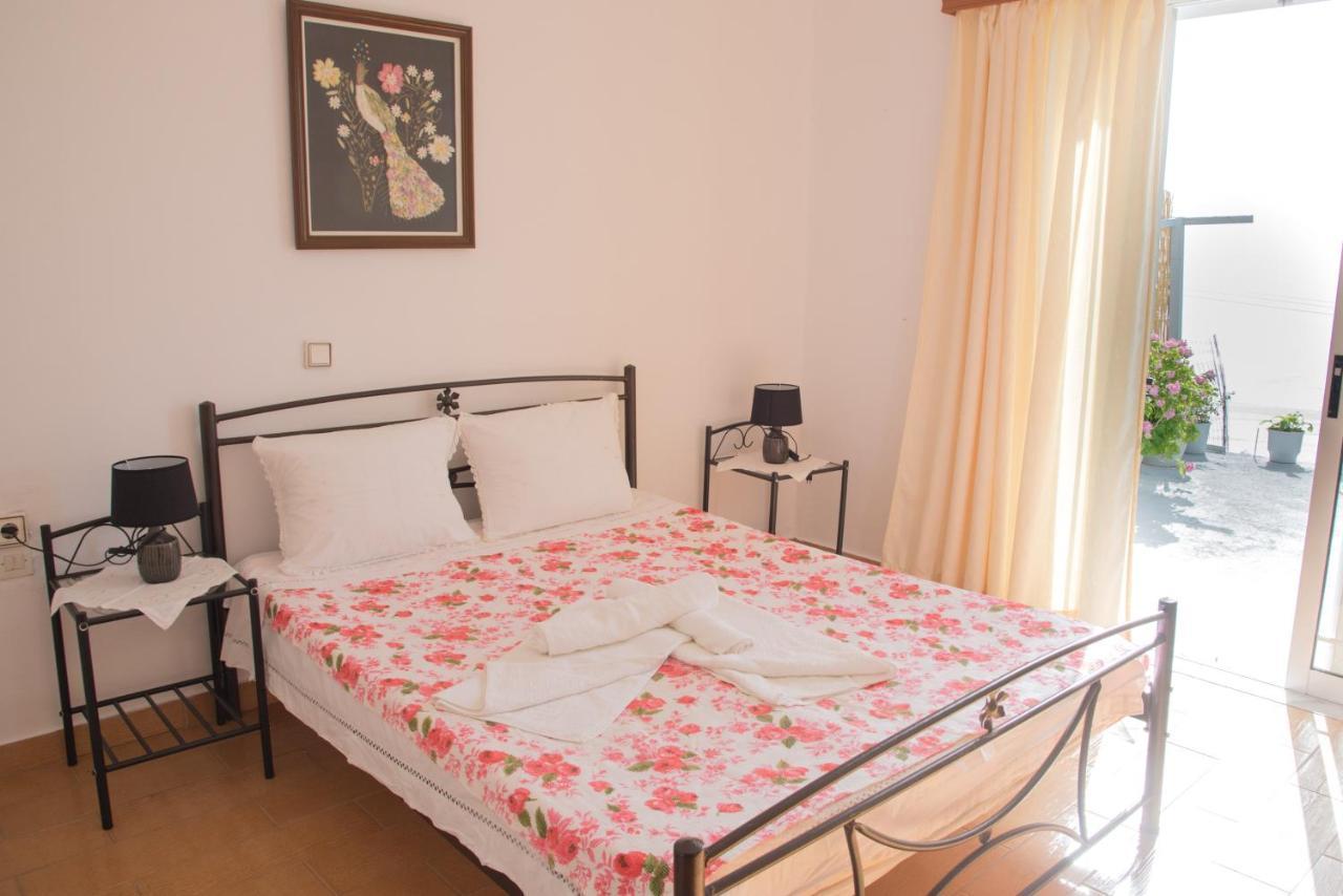 Sette Isole Countryside Apartment Athani Exterior photo