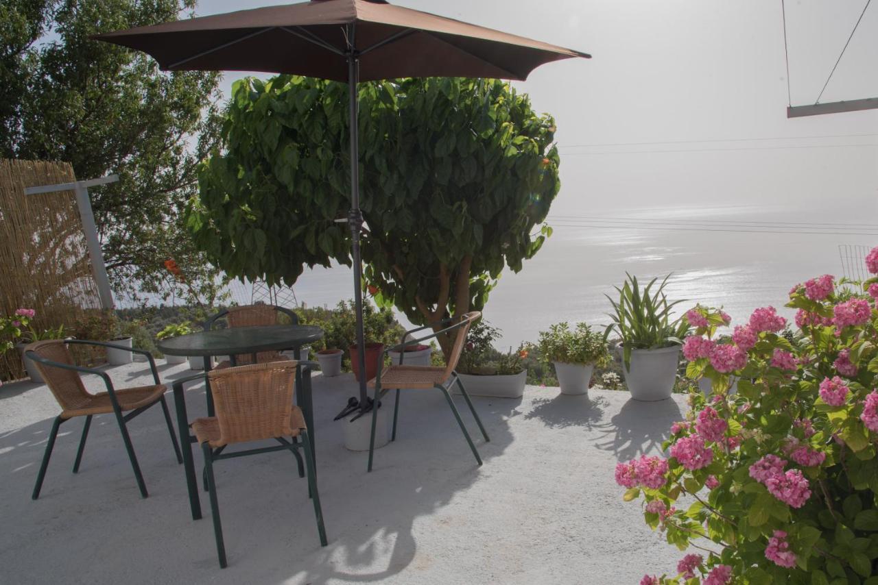 Sette Isole Countryside Apartment Athani Exterior photo